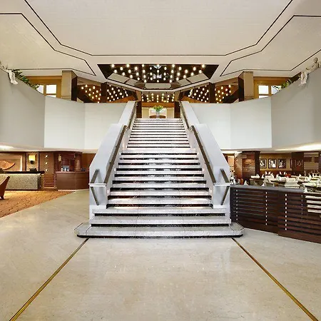 Sheraton Brussels Airport Szálloda
