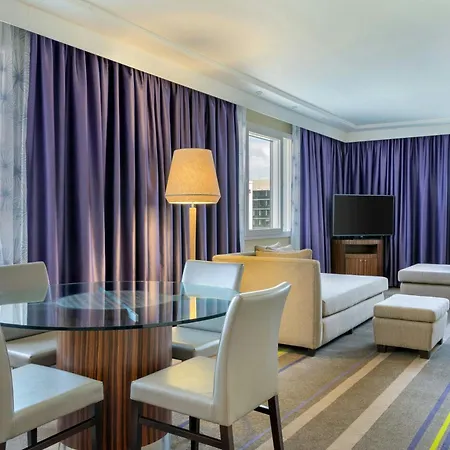 Sheraton Brussels Airport 4*