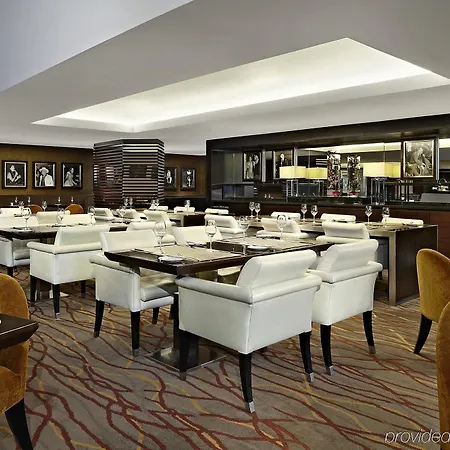 מלון Sheraton Brussels Airport
