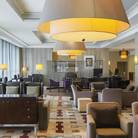 Sheraton Brussels Airport מלון