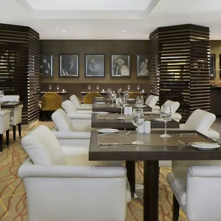 Sheraton Brussels Airport מלון זבנטם