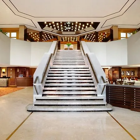 Sheraton Brussels Airport מלון זבנטם